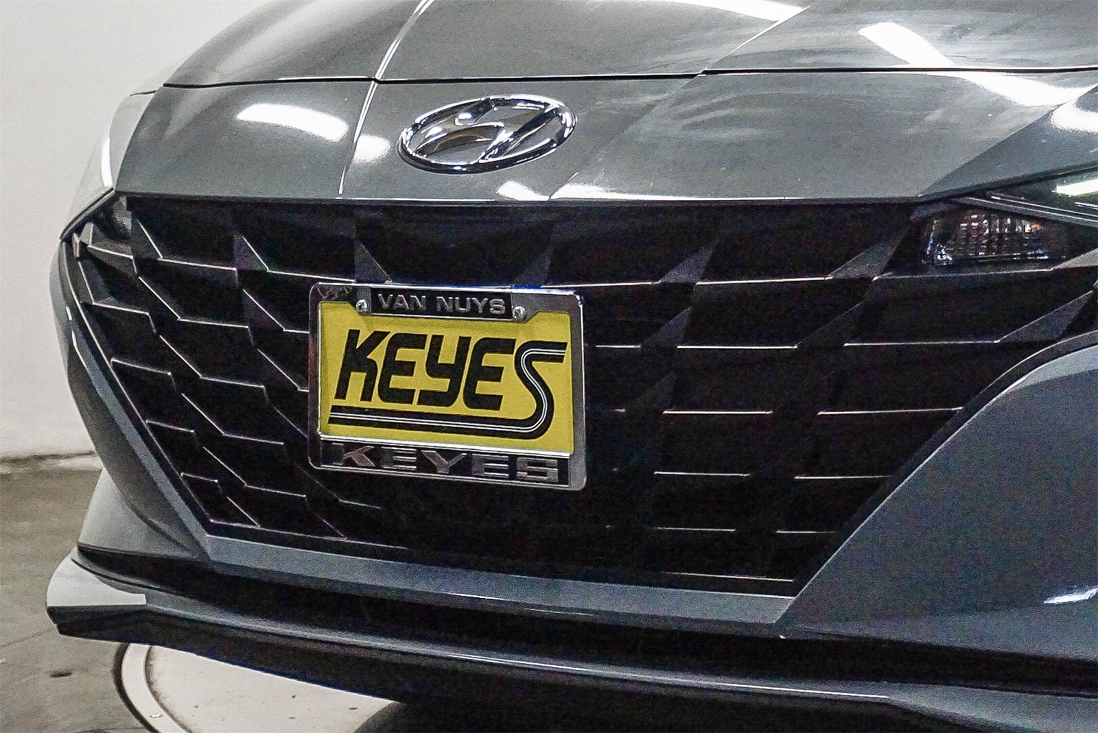 Thumbnail: 2023 Hyundai Elantra - 8