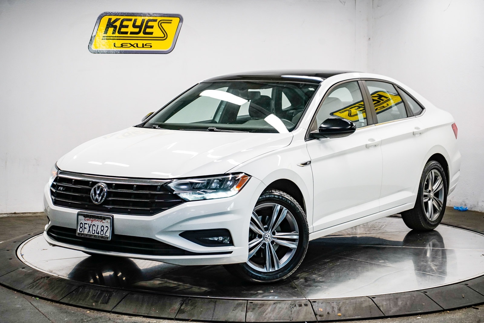 Thumbnail: 2019 Volkswagen Jetta - 1