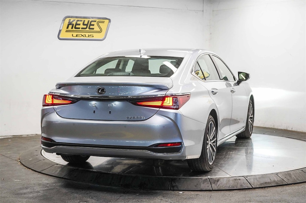 Certified 2025 Lexus ES 300h Sedan