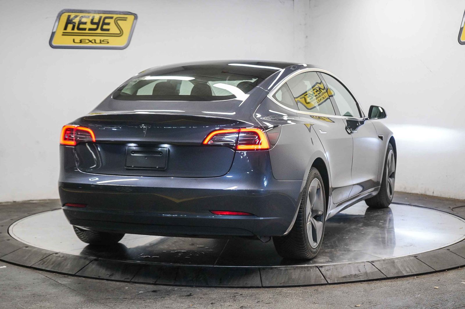 Thumbnail: 2019 Tesla Model 3 - 4