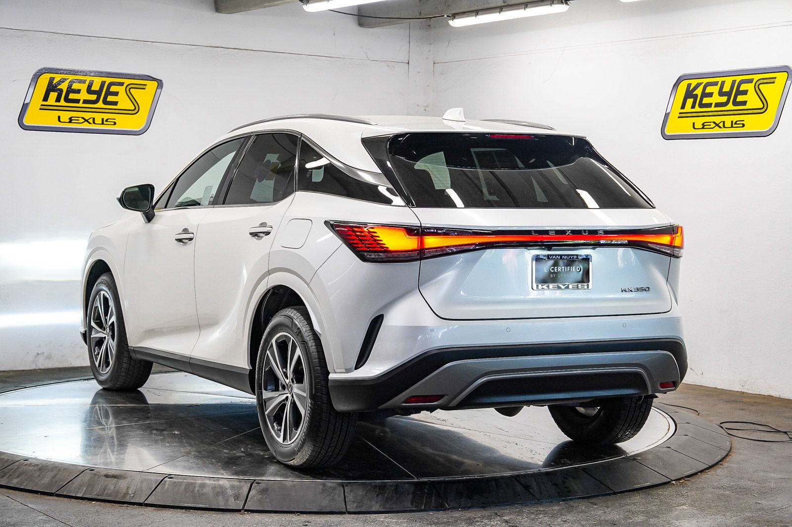 Thumbnail: 2023 Lexus RX - 2