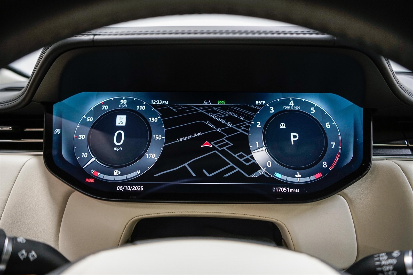 Thumbnail: 2024 Land Rover Range Rover - 24