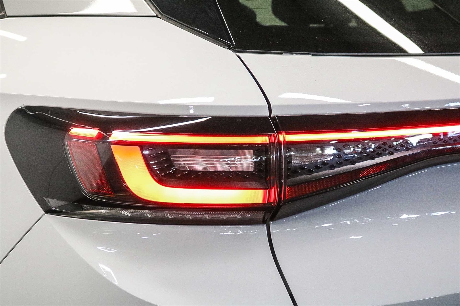 Thumbnail: 2022 Volkswagen ID.4 - 9