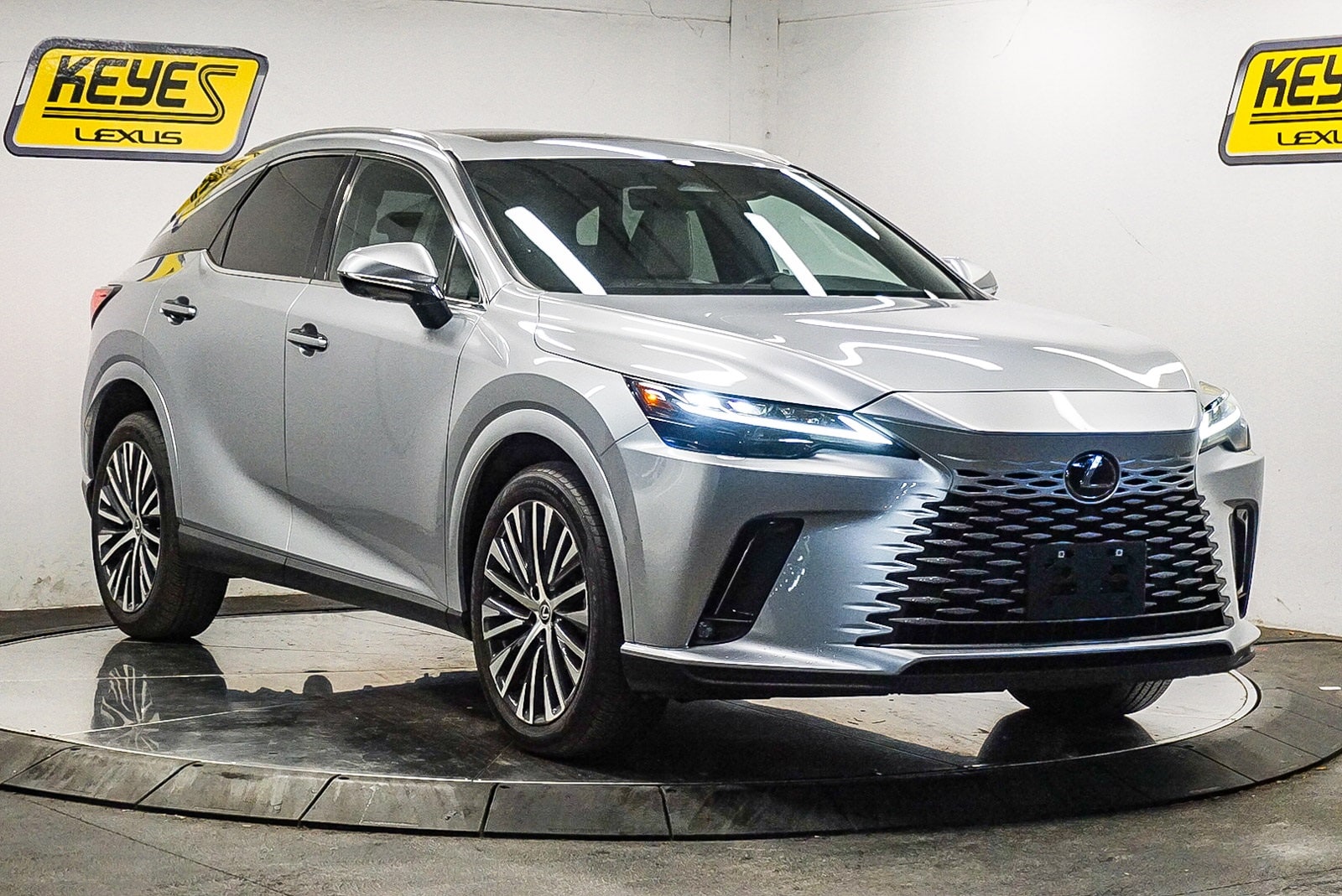 Thumbnail: 2023 Lexus RX - 5