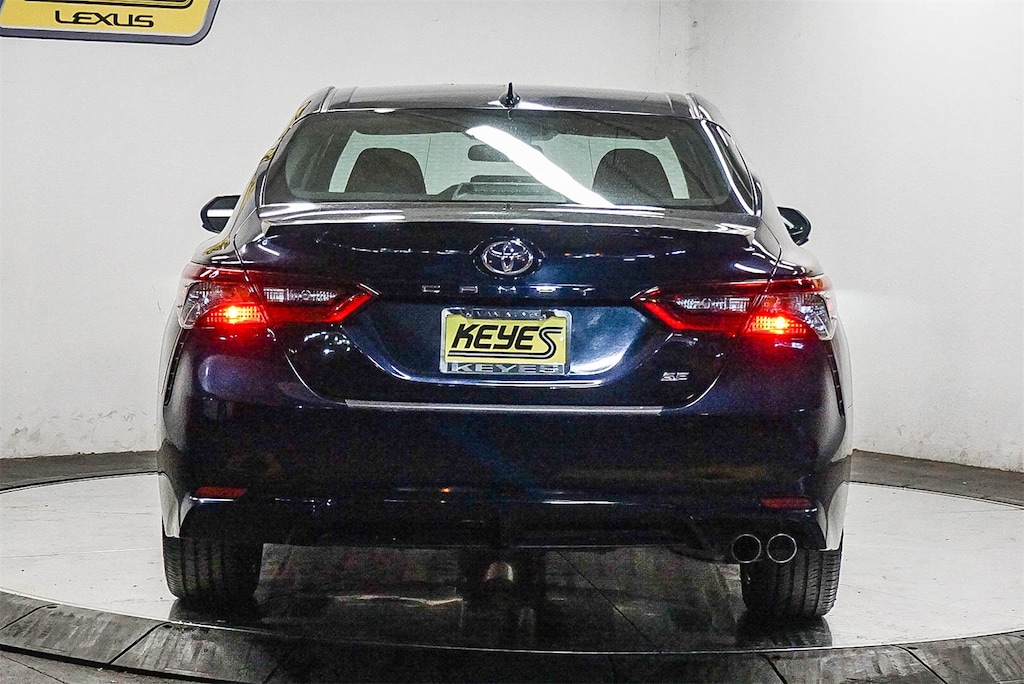 Used 2021 Toyota Camry SE Sedan