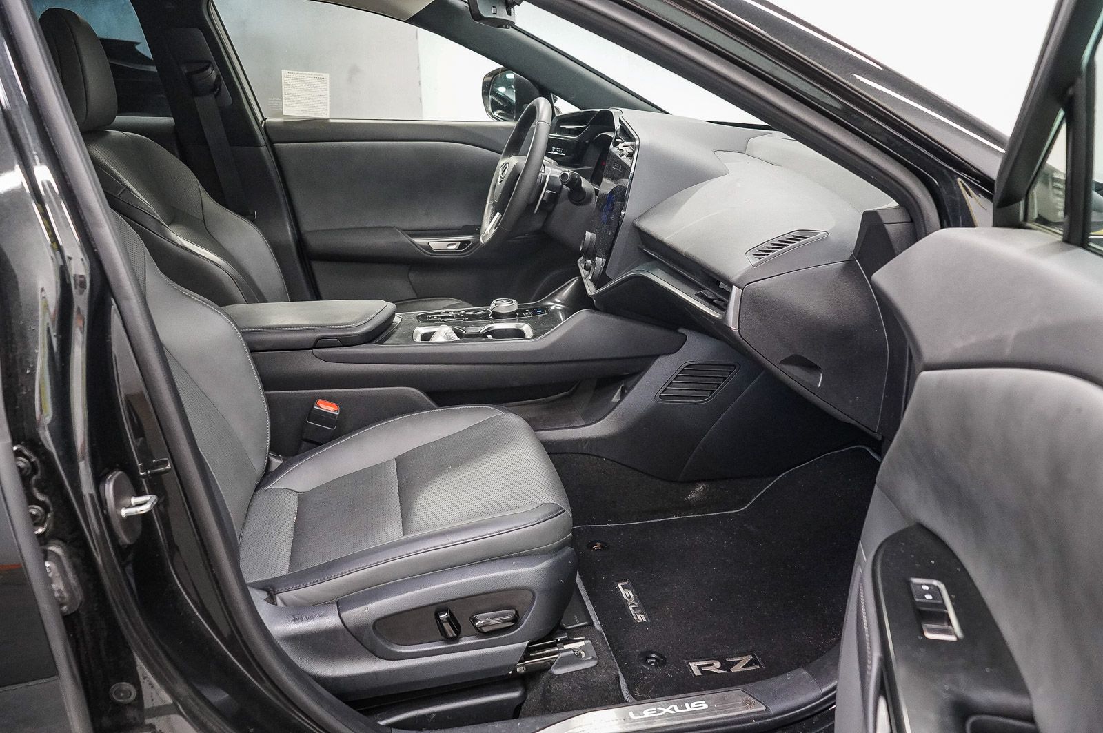 Thumbnail: 2025 Lexus RZ - 16
