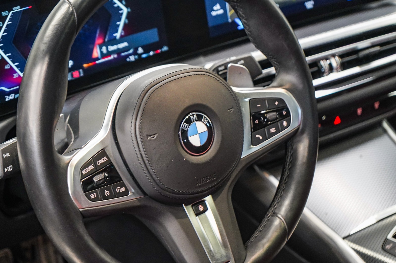 Thumbnail: 2023 BMW 3 Series - 21