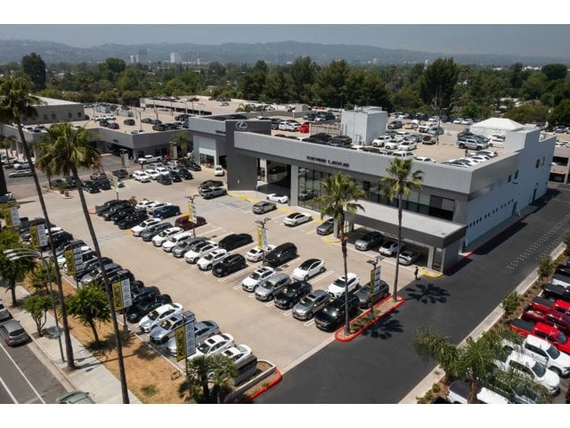 Thumbnail: 2026 Lexus IS - 42