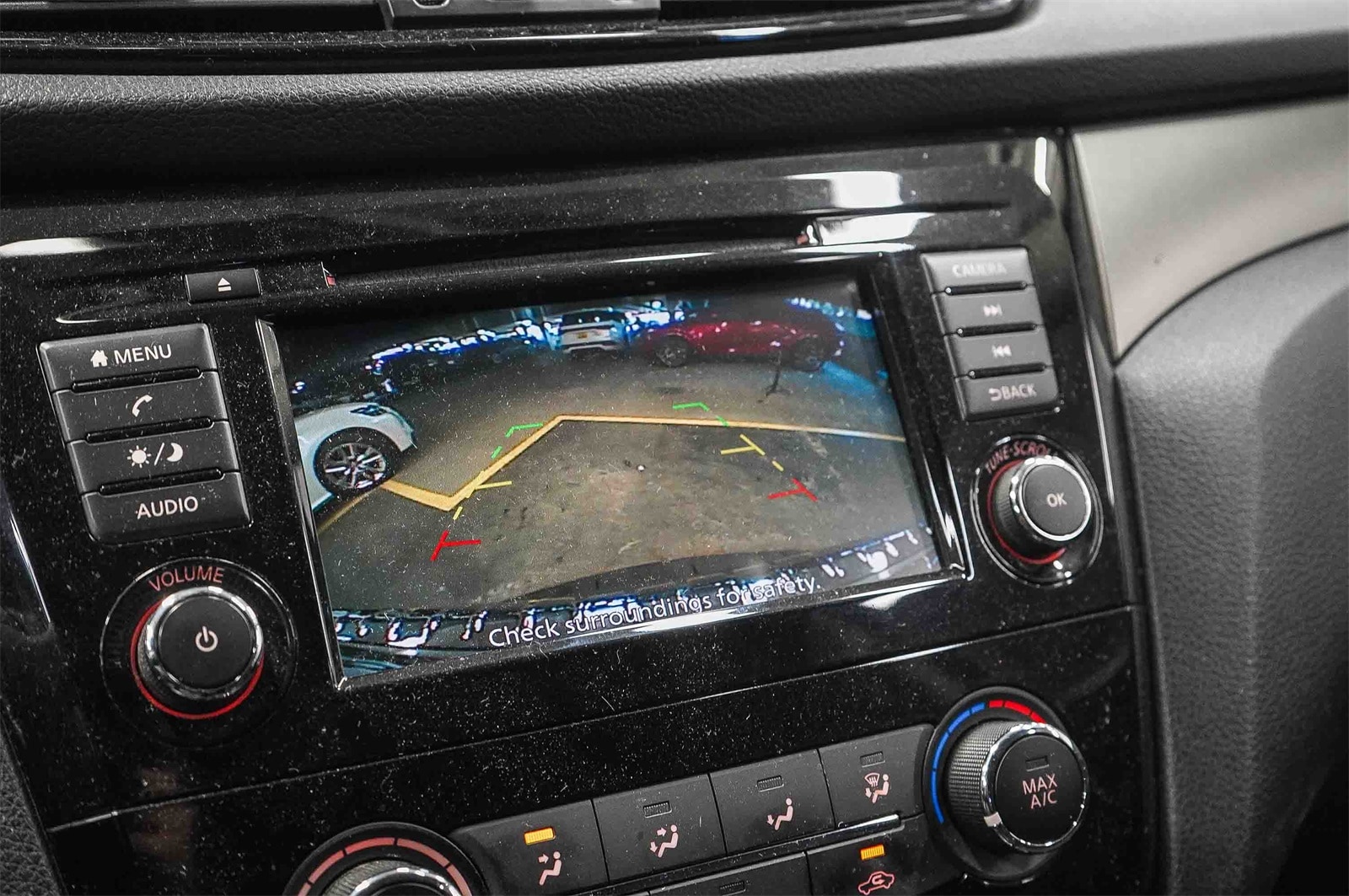 Thumbnail: 2019 Nissan Rogue Sport - 25