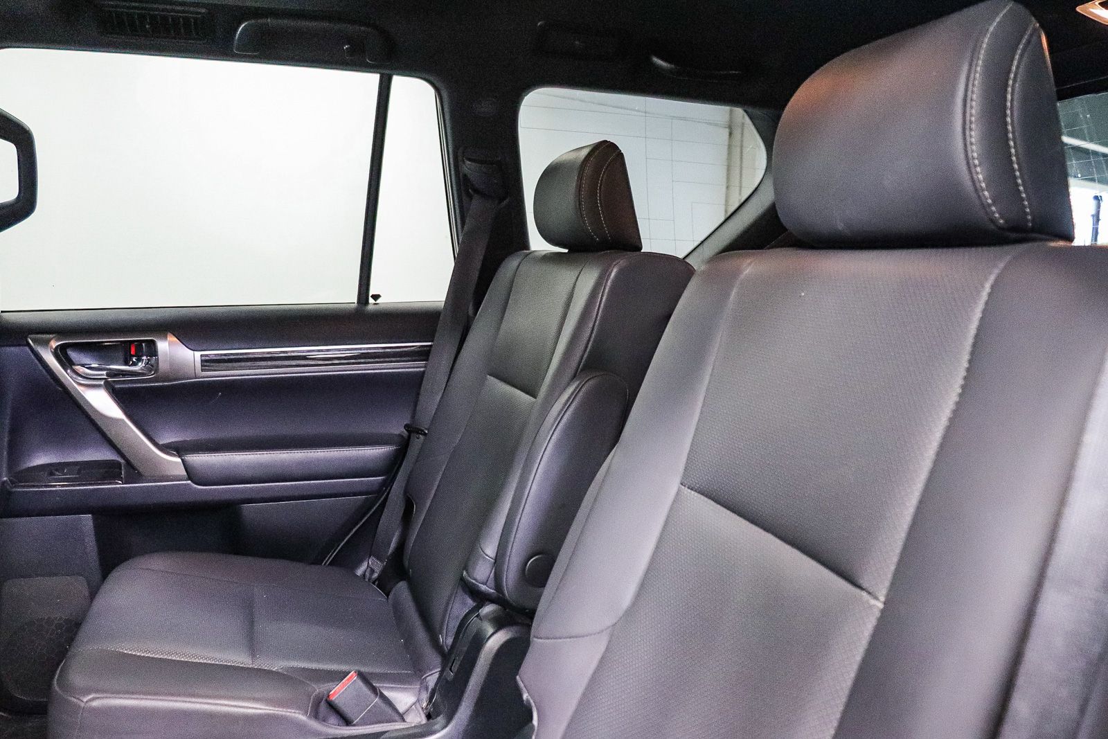 Thumbnail: 2021 Lexus GX - 18