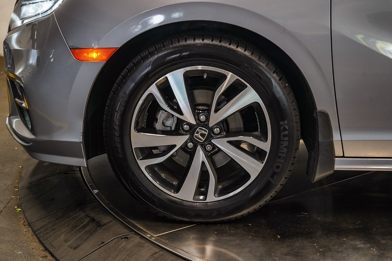 Thumbnail: 2018 Honda Odyssey - 9