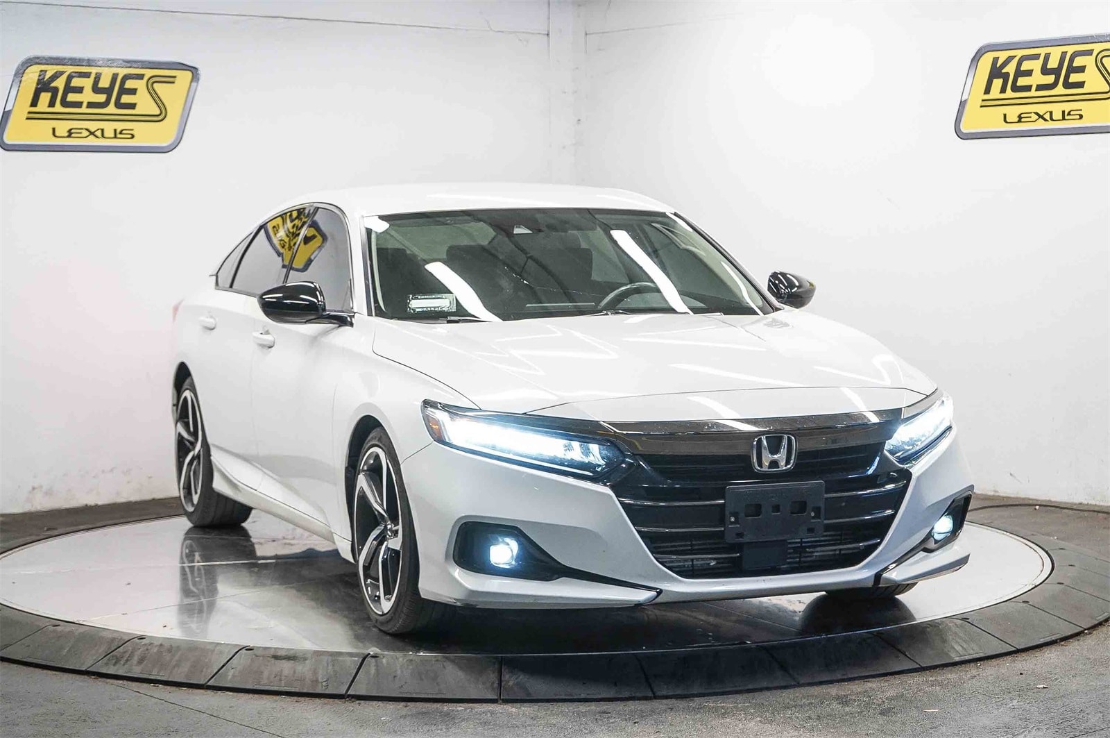 Thumbnail: 2022 Honda Accord - 4