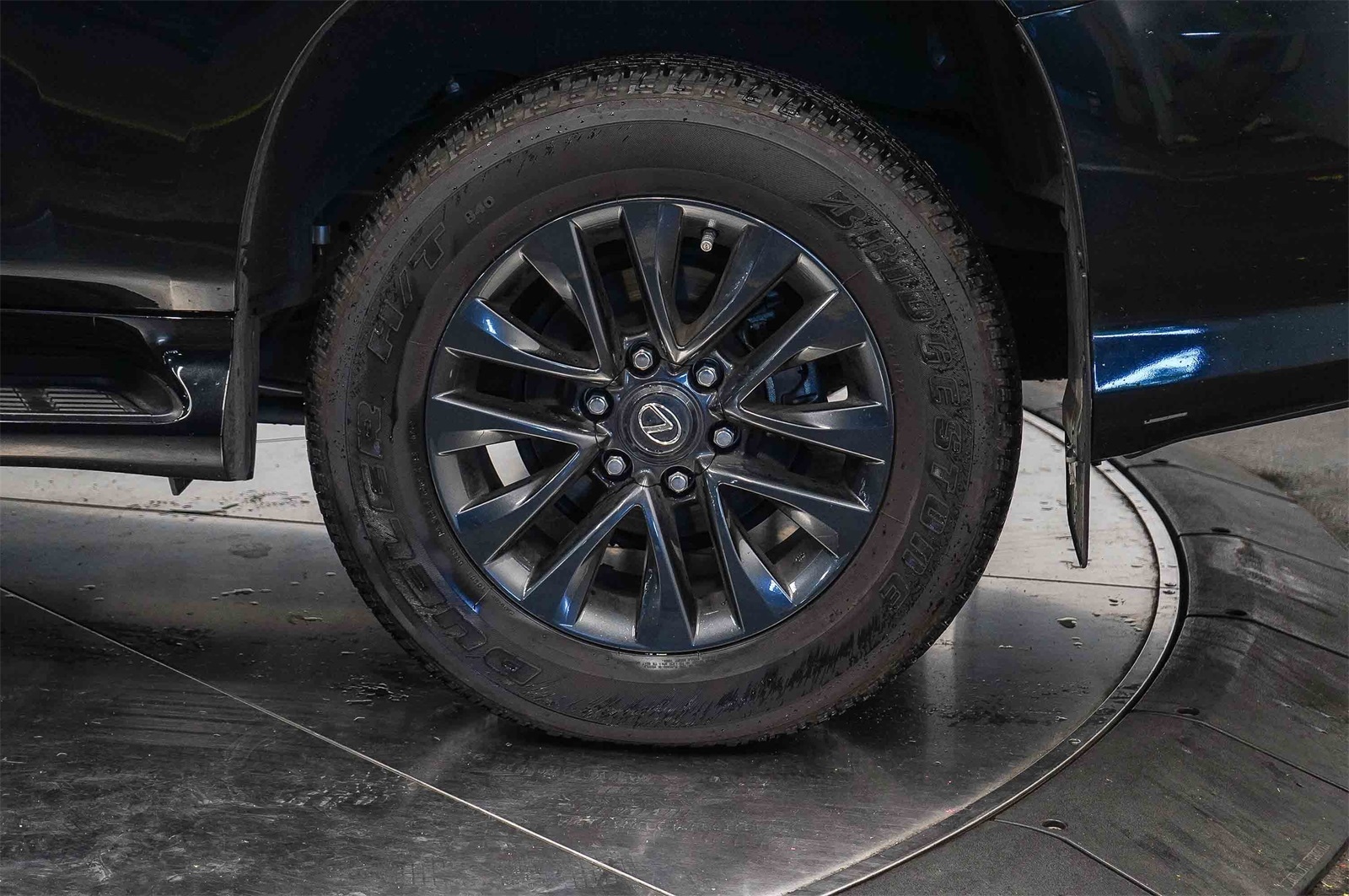 Thumbnail: 2023 Lexus GX - 10