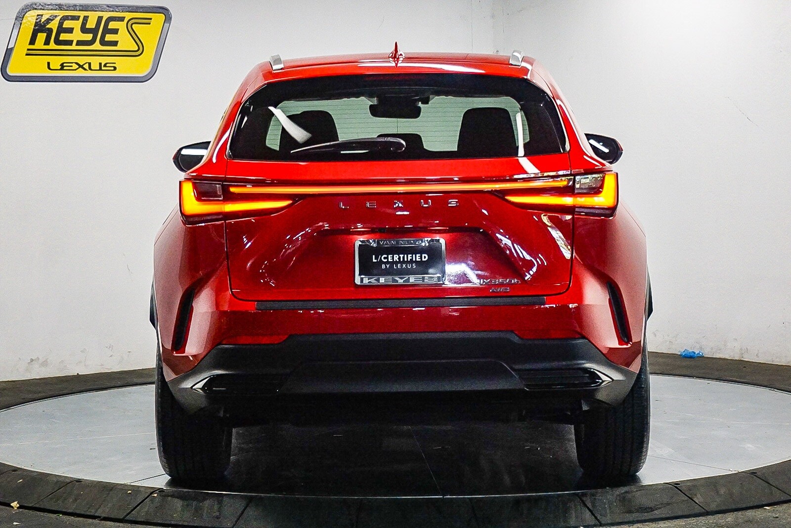 2025 Lexus NX 350h Premium photo 3