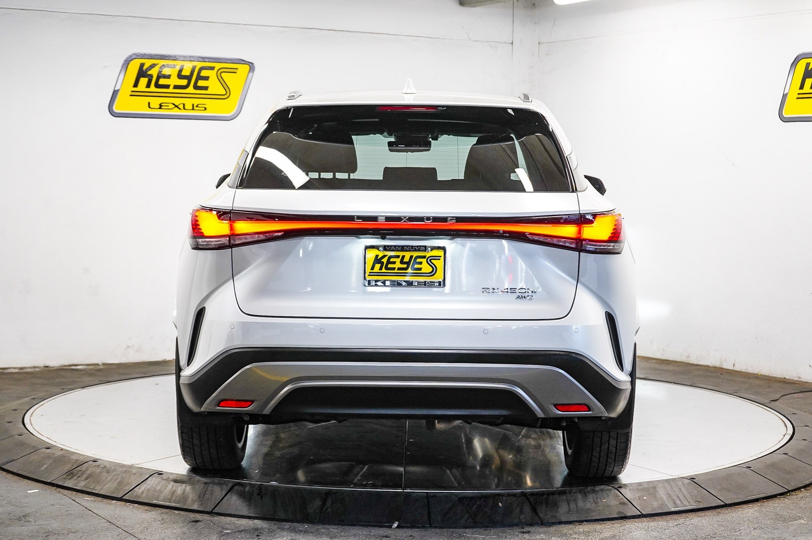 Thumbnail: 2025 Lexus RX - 3