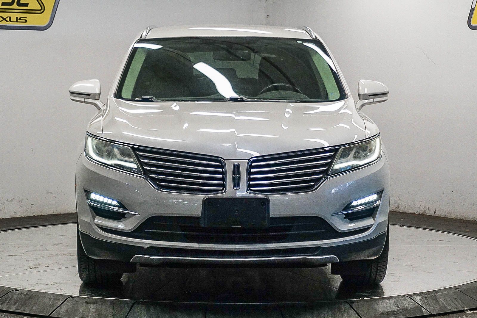Thumbnail: 2017 Lincoln MKC - 6