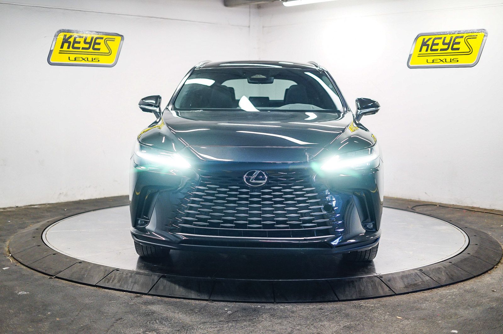 Thumbnail: 2024 Lexus RX - 6