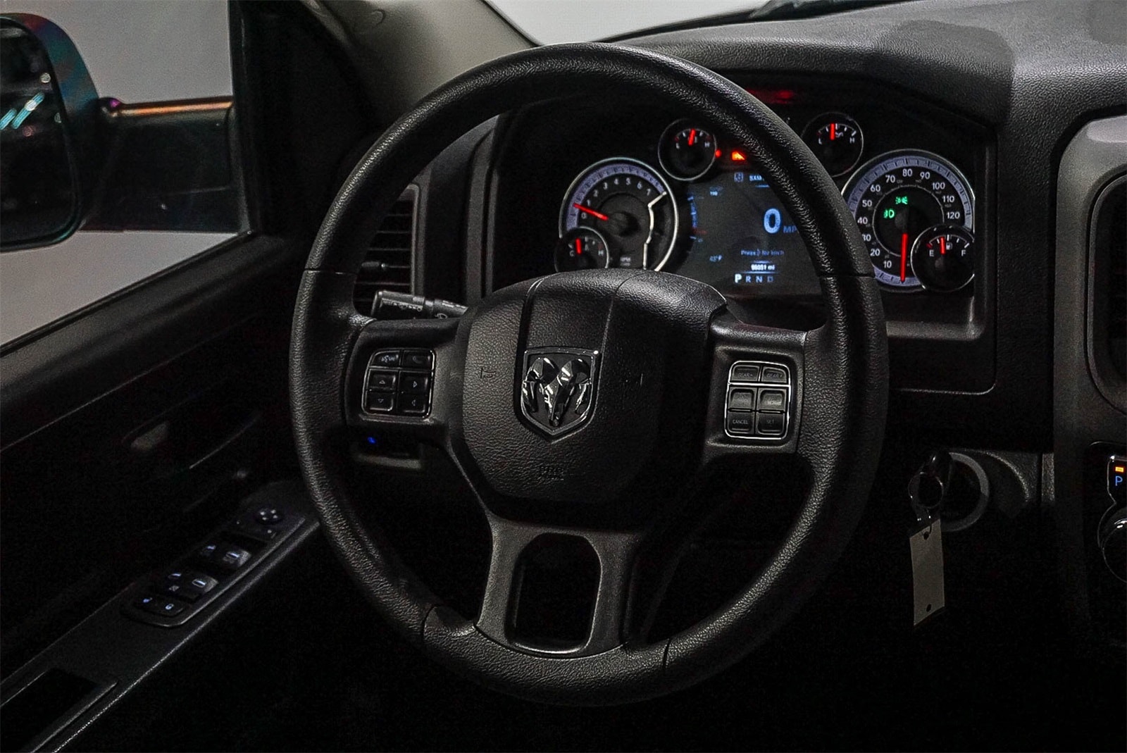 Thumbnail: 2021 RAM 1500 Classic - 14