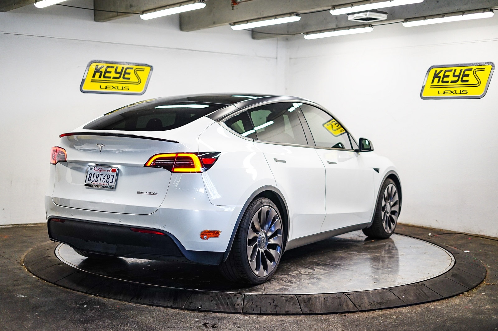 Thumbnail: 2020 Tesla Model Y - 4