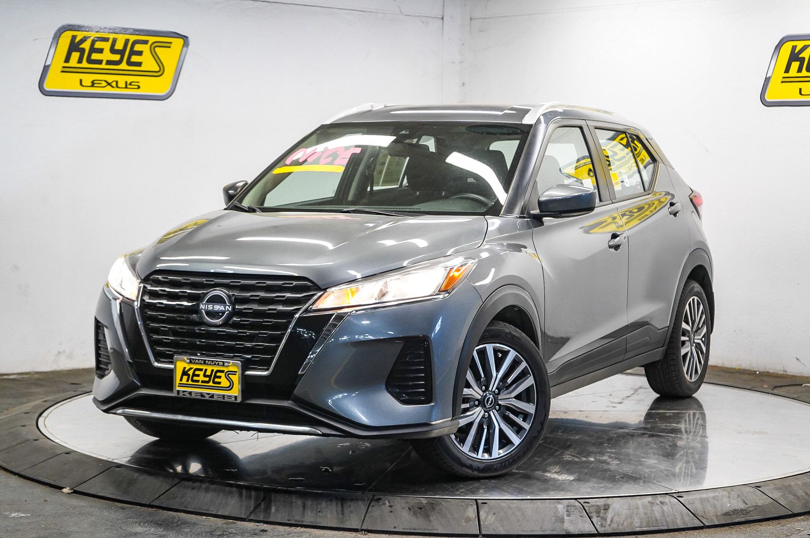 Thumbnail: 2023 Nissan Kicks - 1