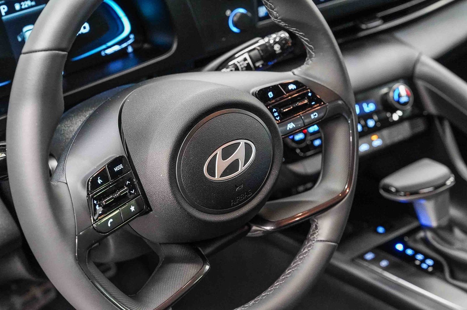 Thumbnail: 2026 Hyundai Elantra - 19