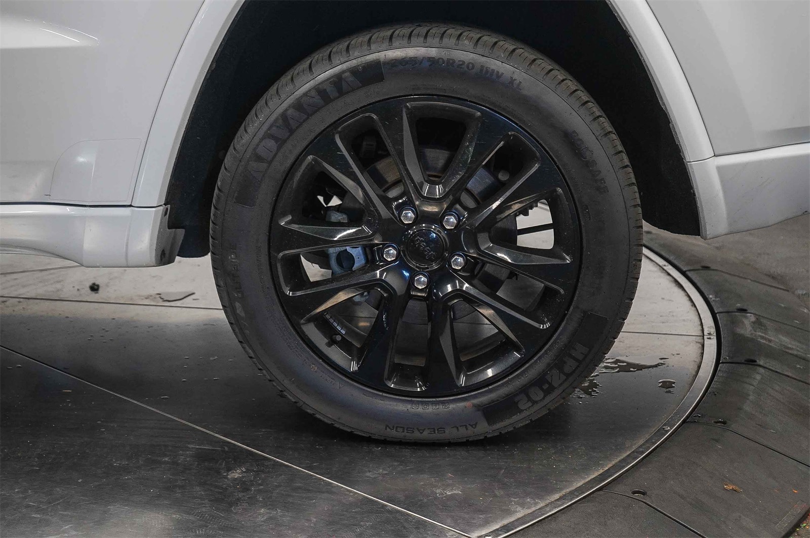 Thumbnail: 2022 Jeep Grand Cherokee - 10