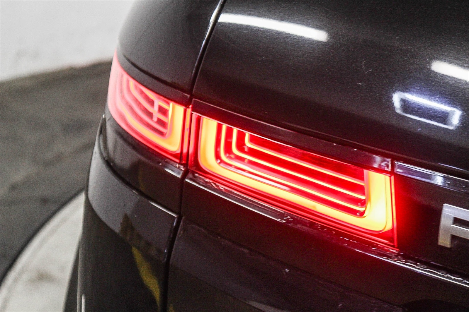 Thumbnail: 2020 Land Rover Range Rover Evoque - 7