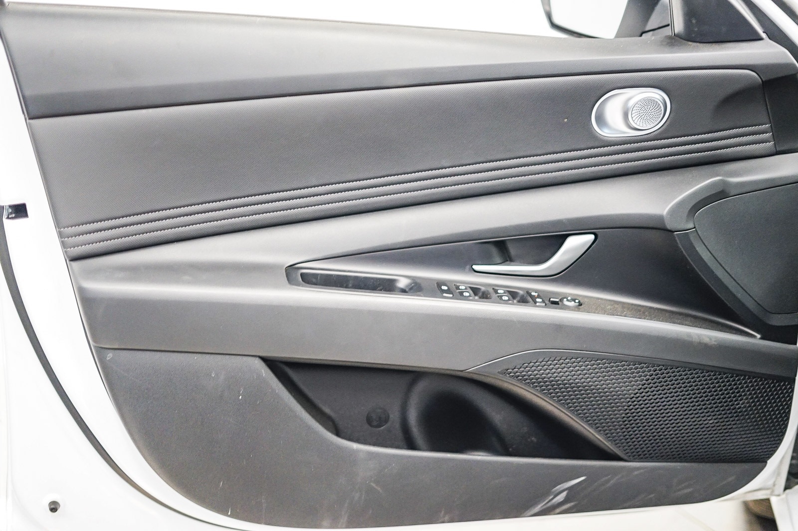 Thumbnail: 2025 Hyundai Elantra - 24