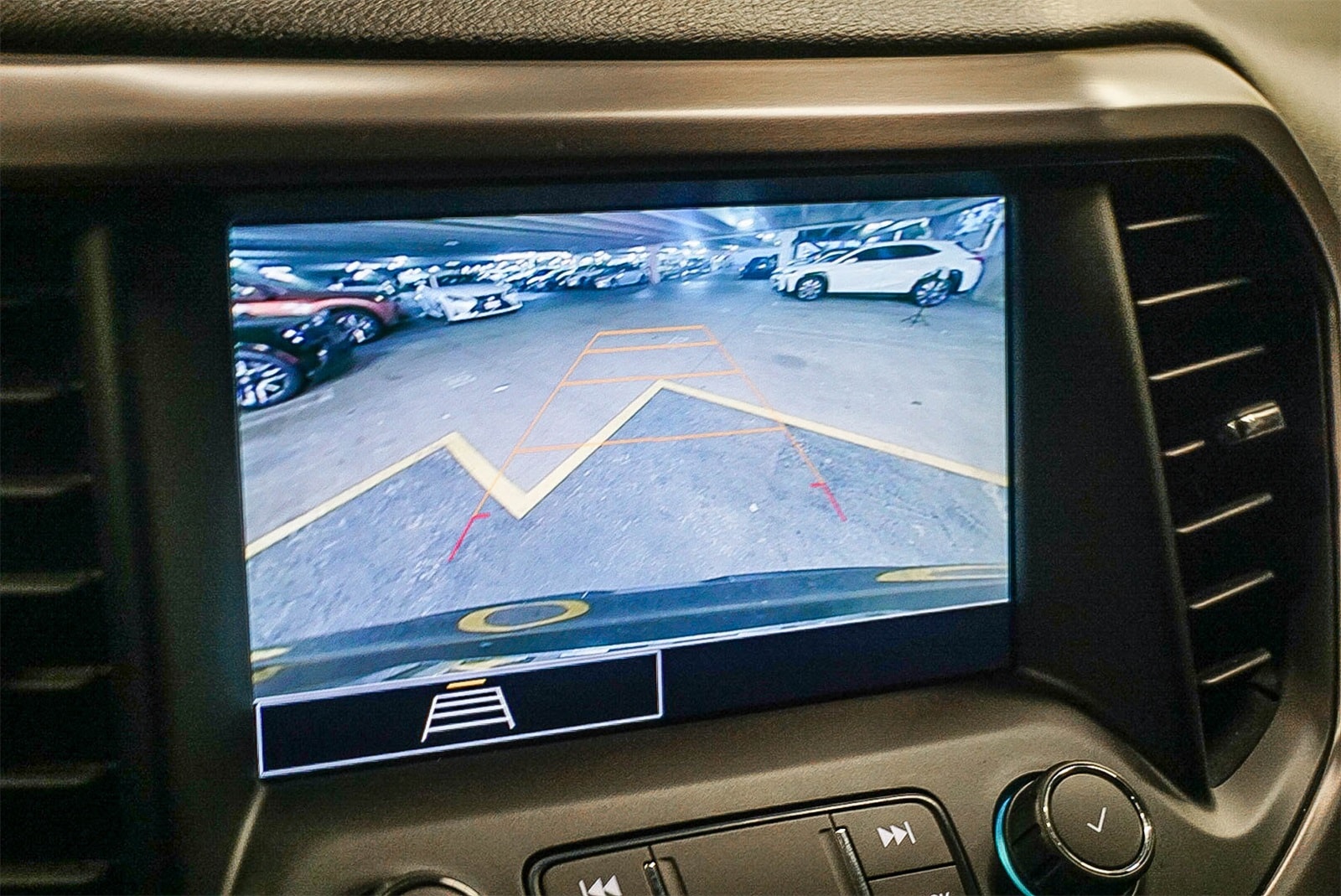 Thumbnail: 2020 GMC Acadia - 25