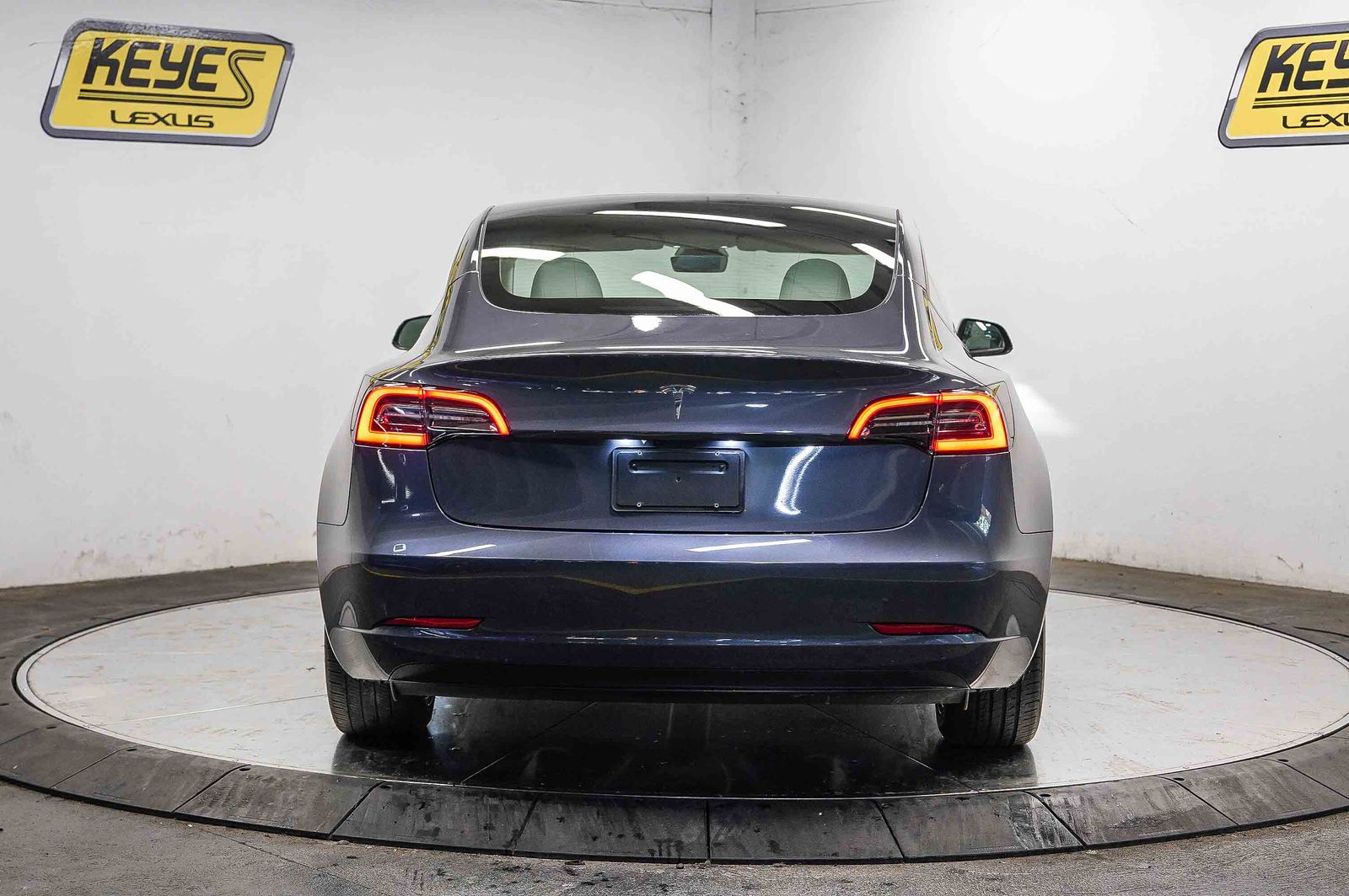 Thumbnail: 2023 Tesla Model 3 - 3