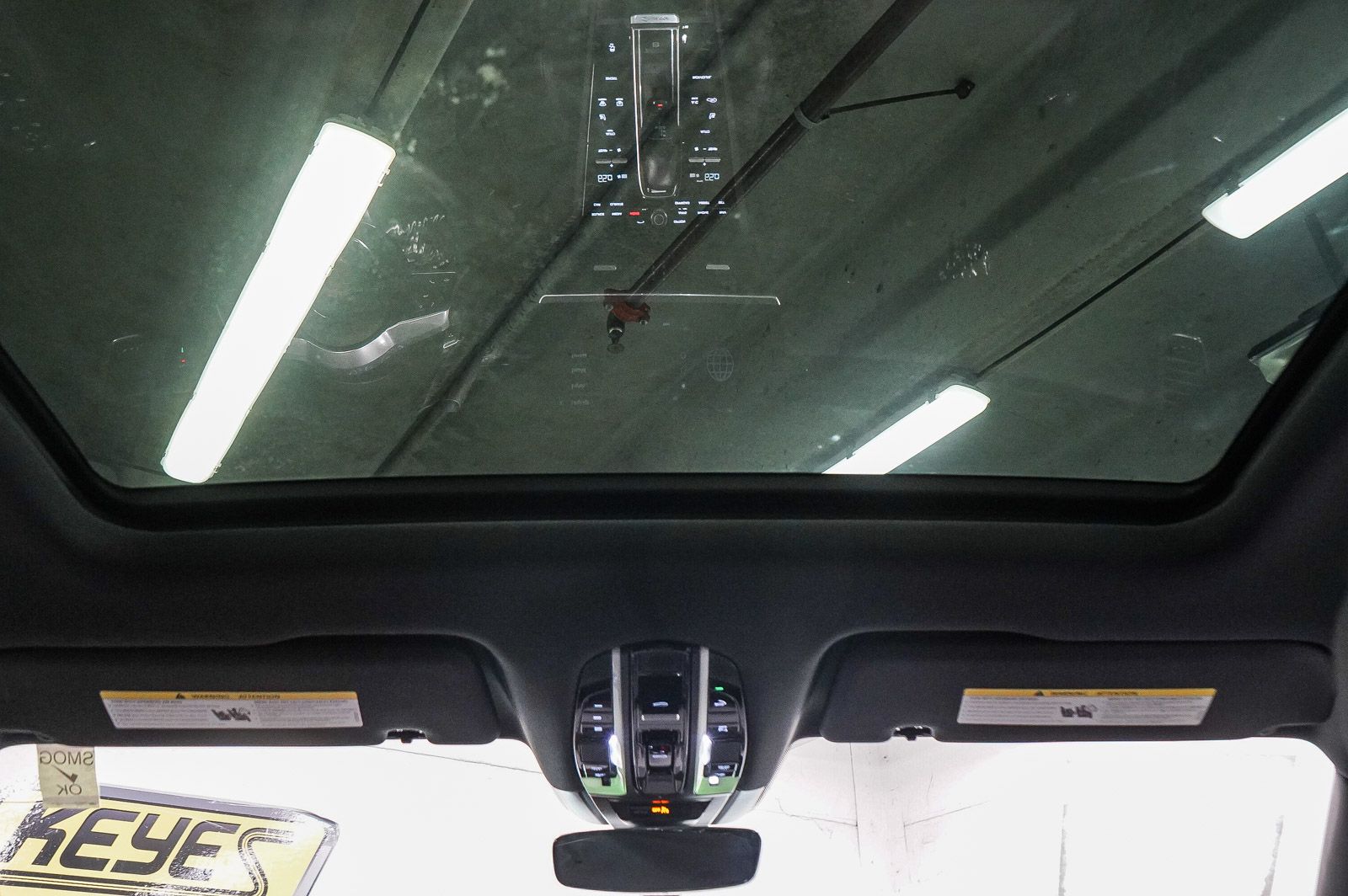 Thumbnail: 2022 Porsche Cayenne - 16