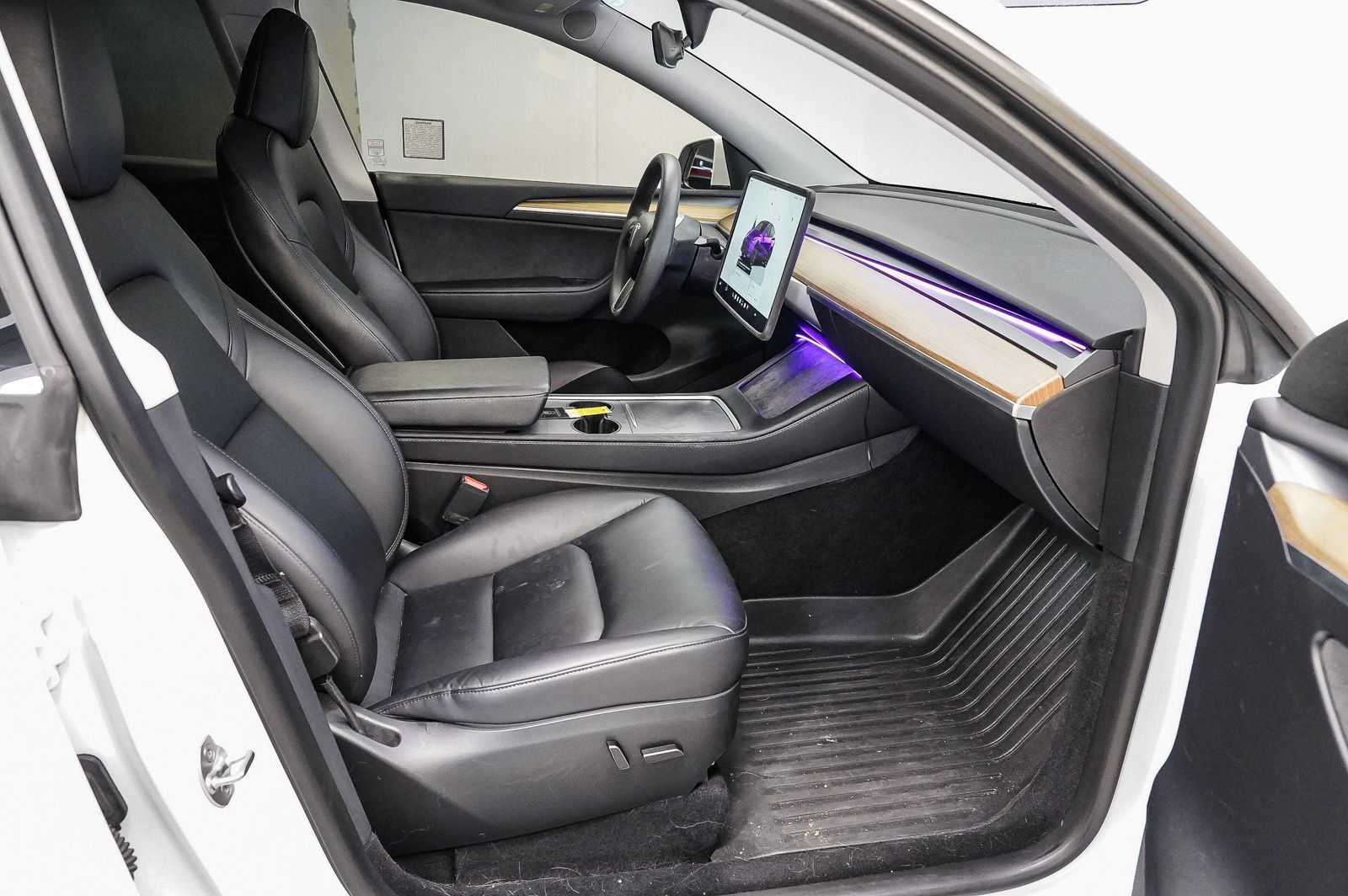 Thumbnail: 2023 Tesla Model Y - 15