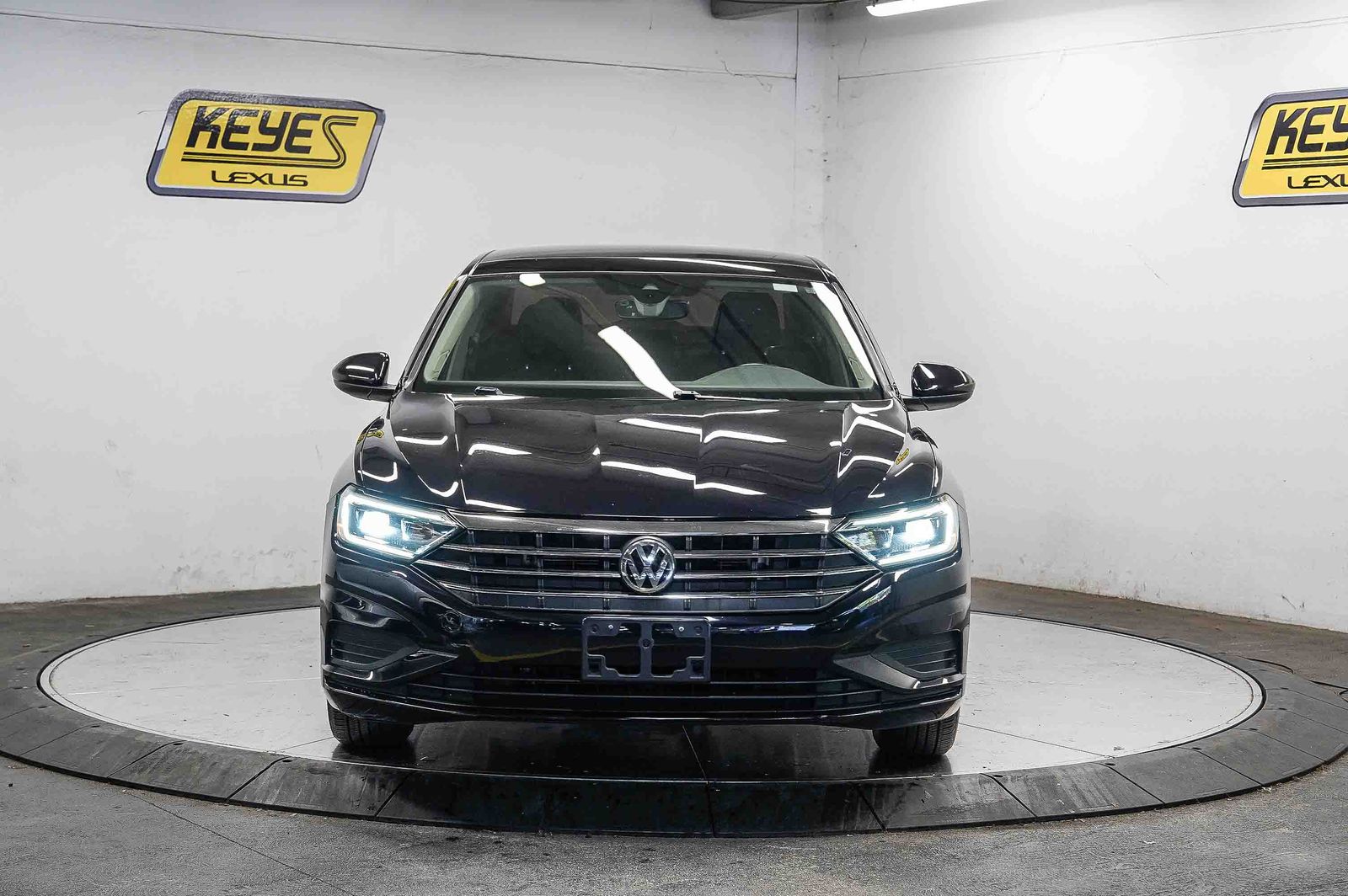 Thumbnail: 2019 Volkswagen Jetta - 5