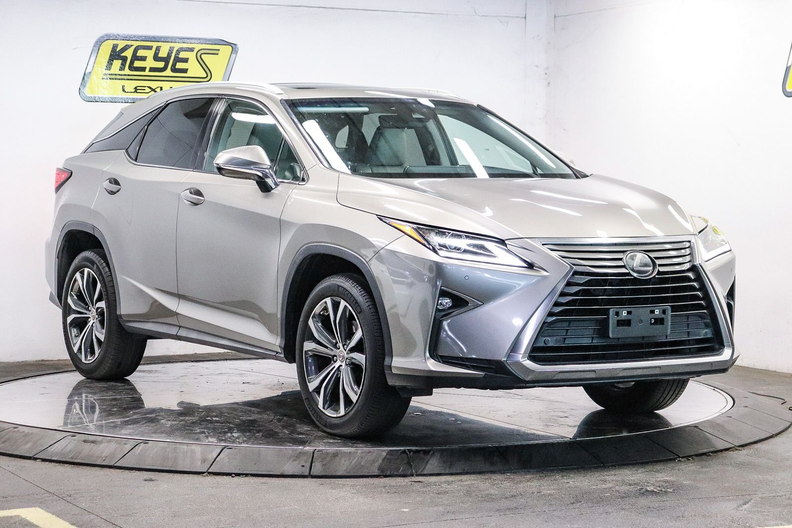 Thumbnail: 2017 Lexus RX - 5