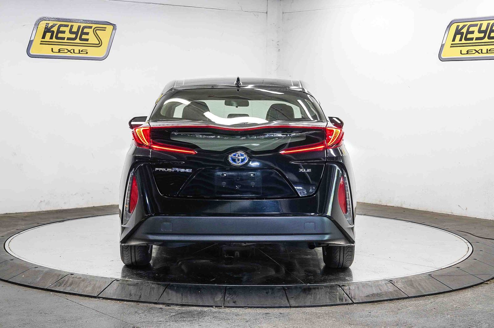 Thumbnail: 2021 Toyota Prius Prime - 3