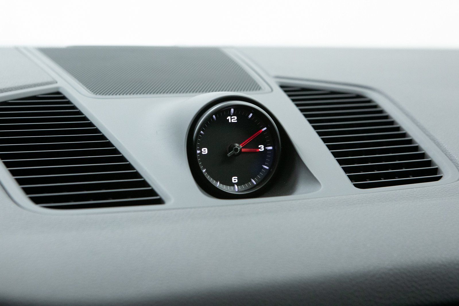 Thumbnail: 2022 Porsche Cayenne - 25