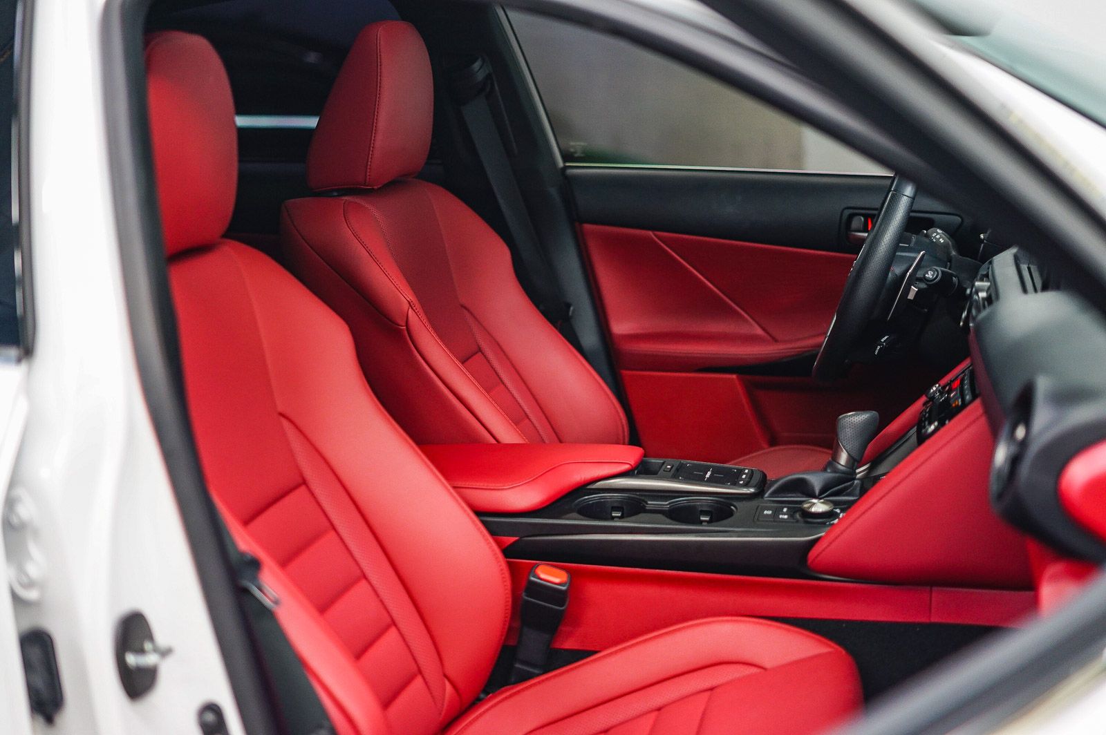 Thumbnail: 2023 Lexus IS - 16