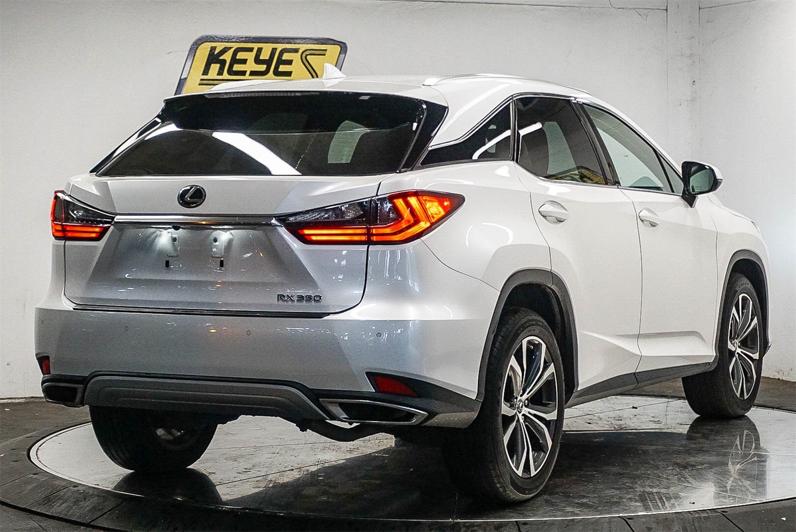 Thumbnail: 2022 Lexus RX - 4