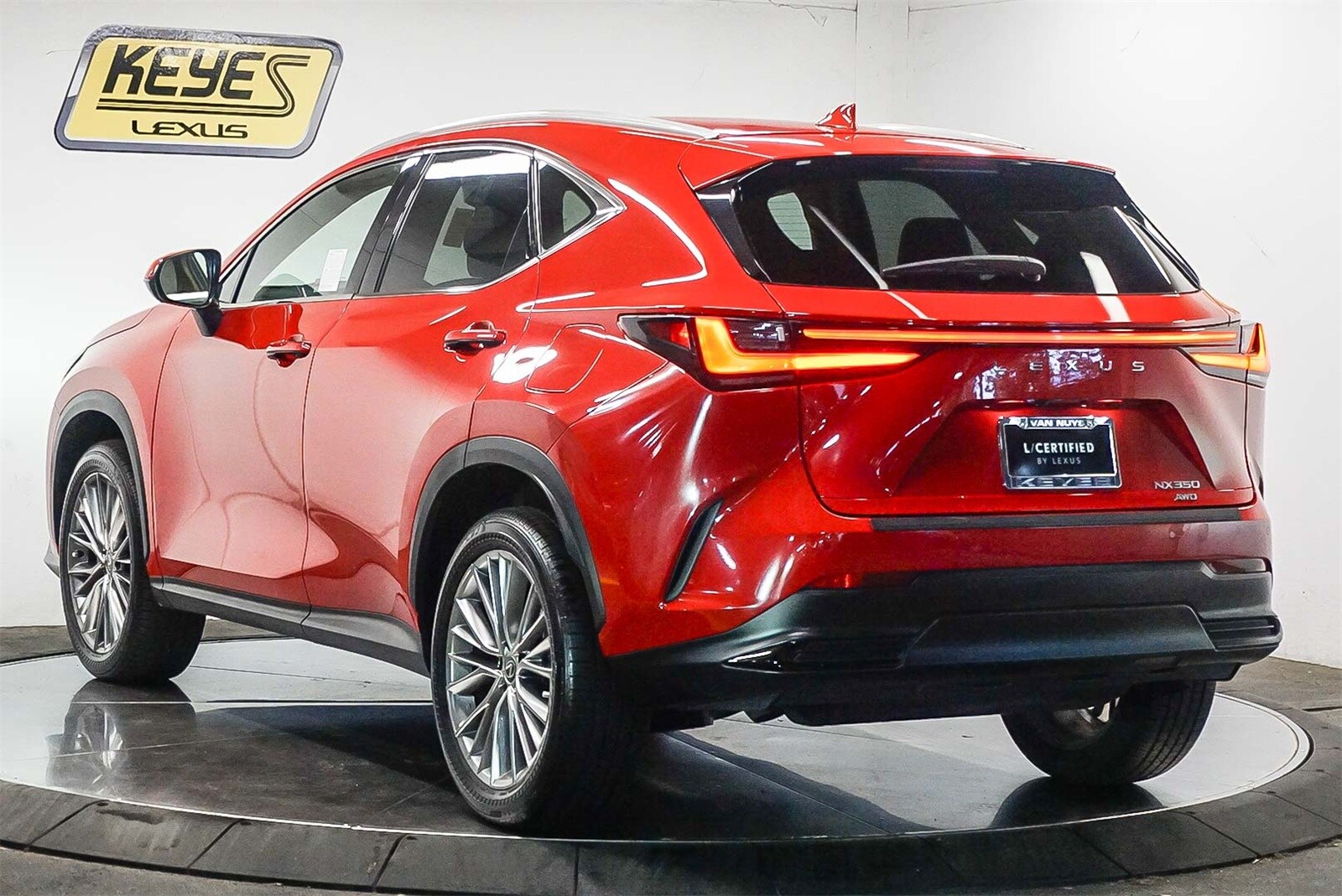 2024 Lexus NX 350 Luxury photo 2
