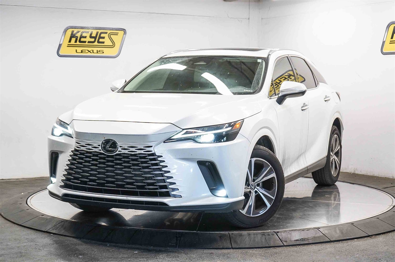 Thumbnail: 2024 Lexus RX - 1