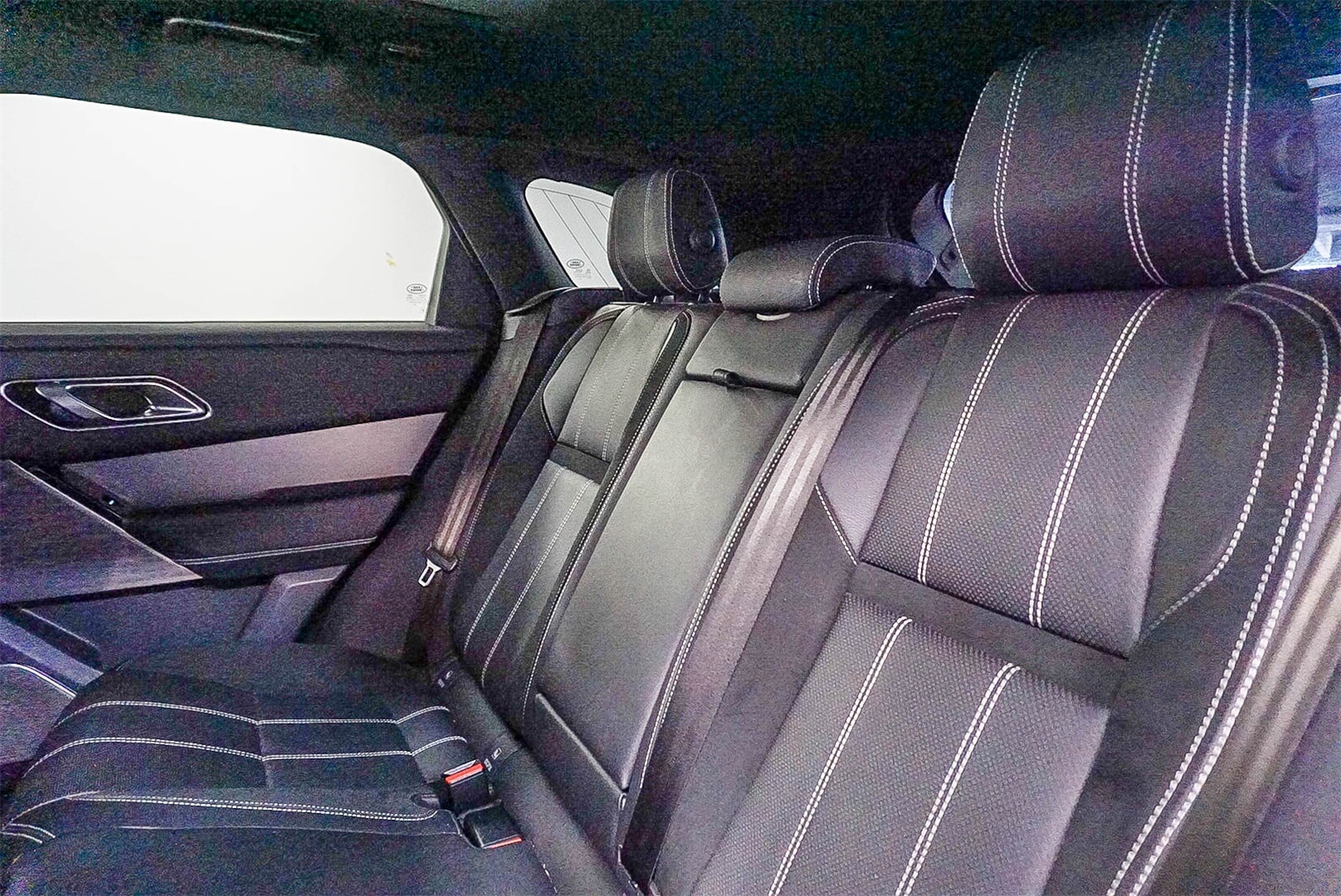 Thumbnail: 2019 Land Rover Range Rover Velar - 20