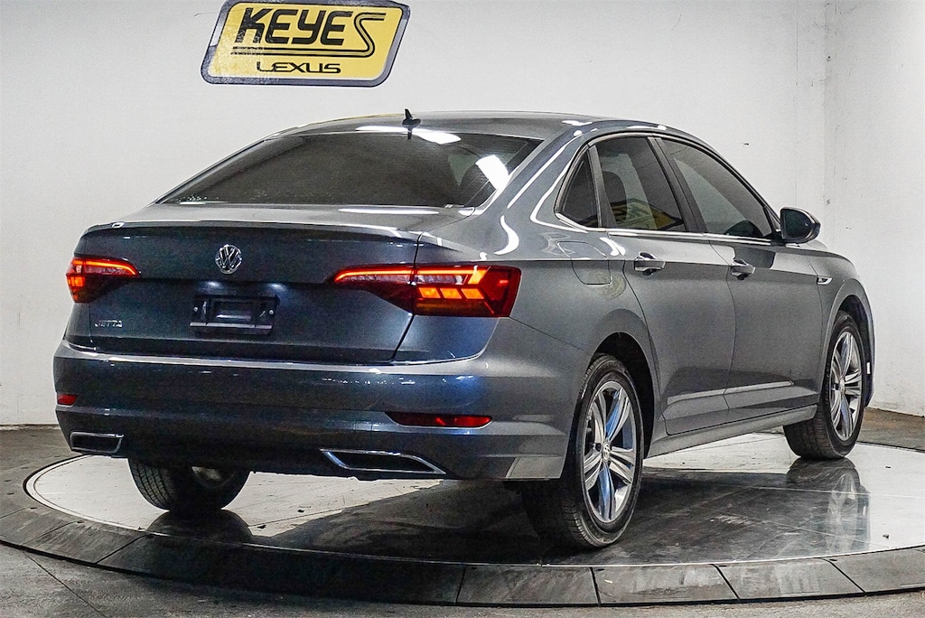 Used 2019 Volkswagen Jetta R-Line Sedan