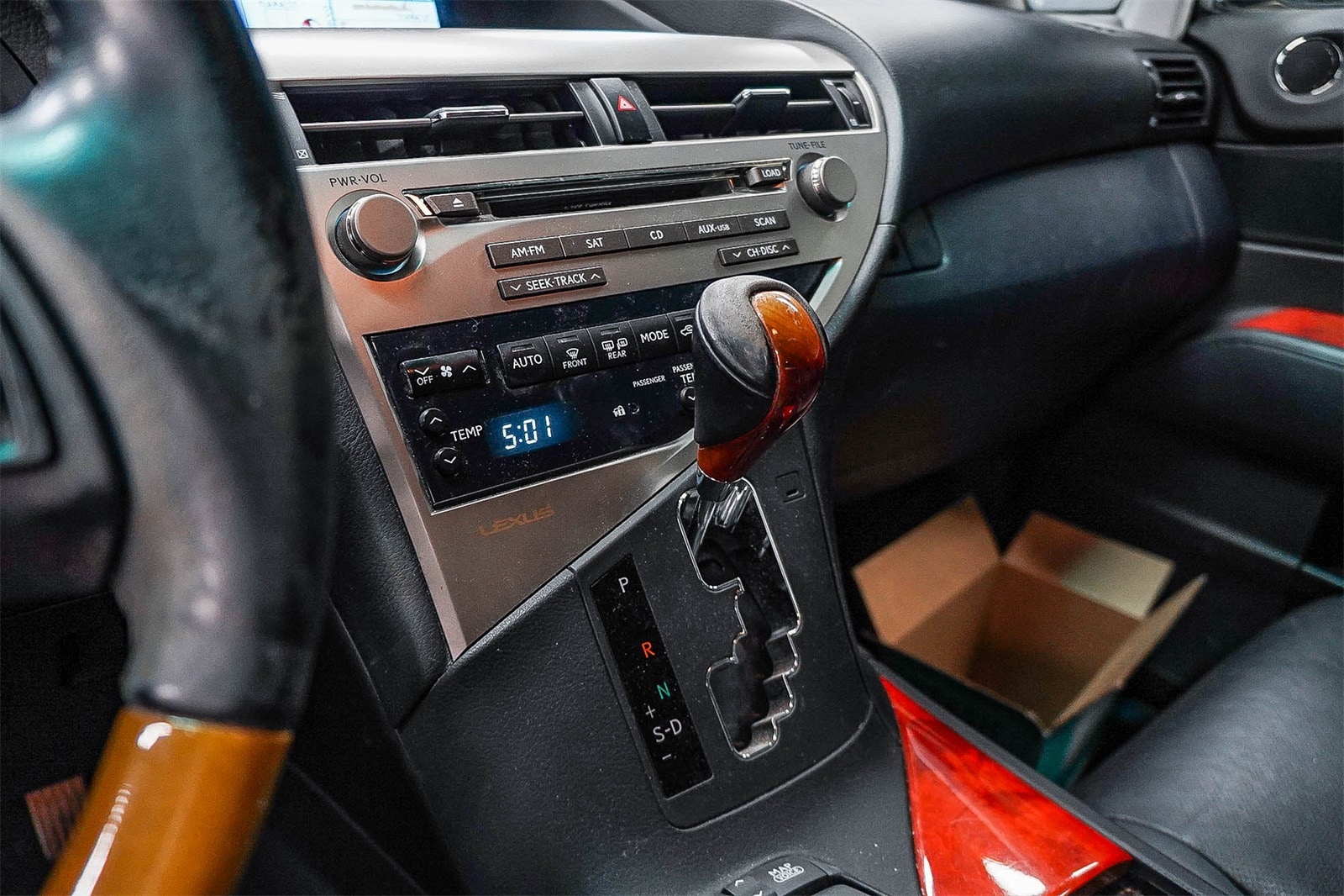 Thumbnail: 2011 Lexus RX - 19