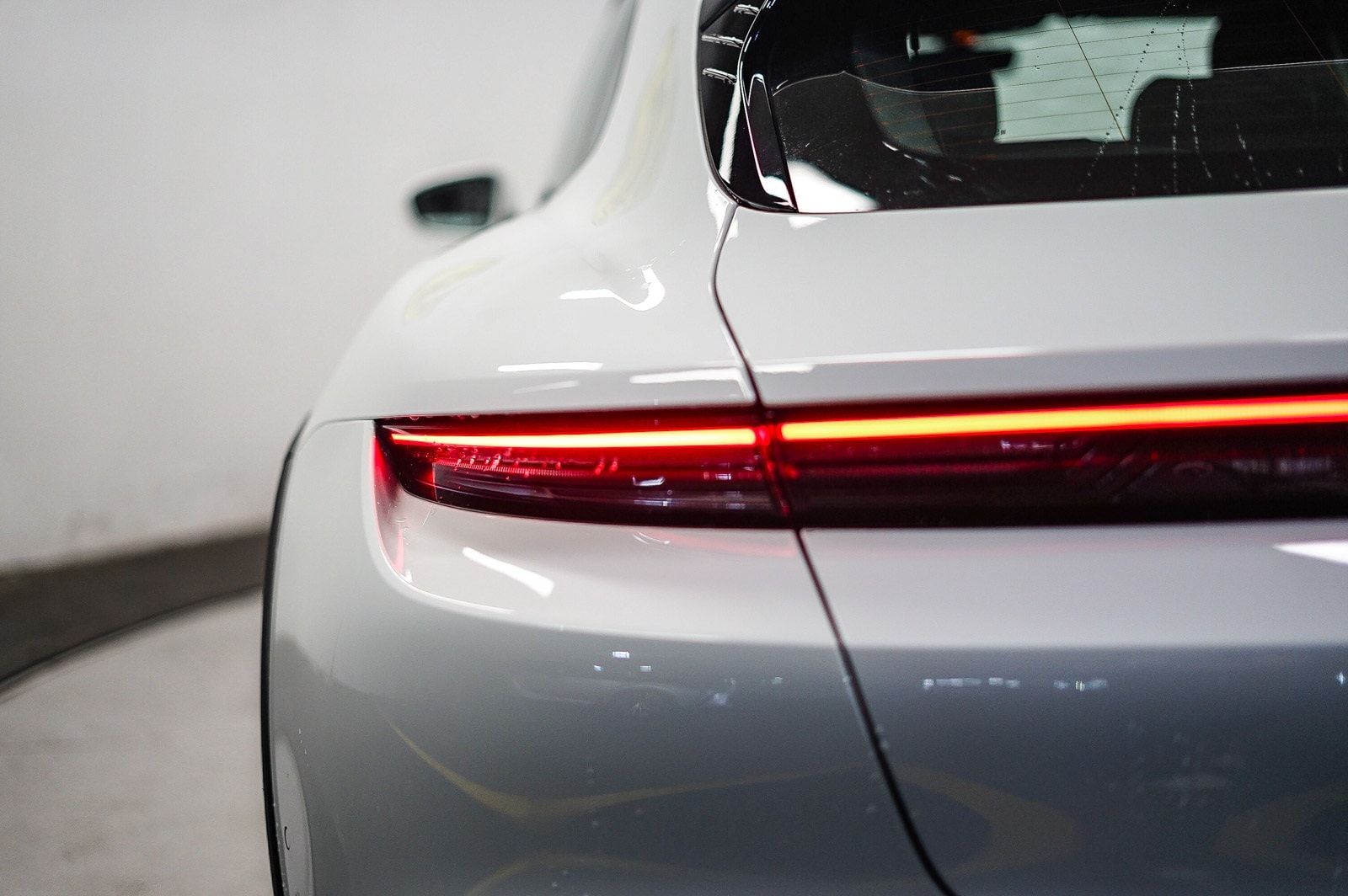 Thumbnail: 2025 Porsche Taycan - 11