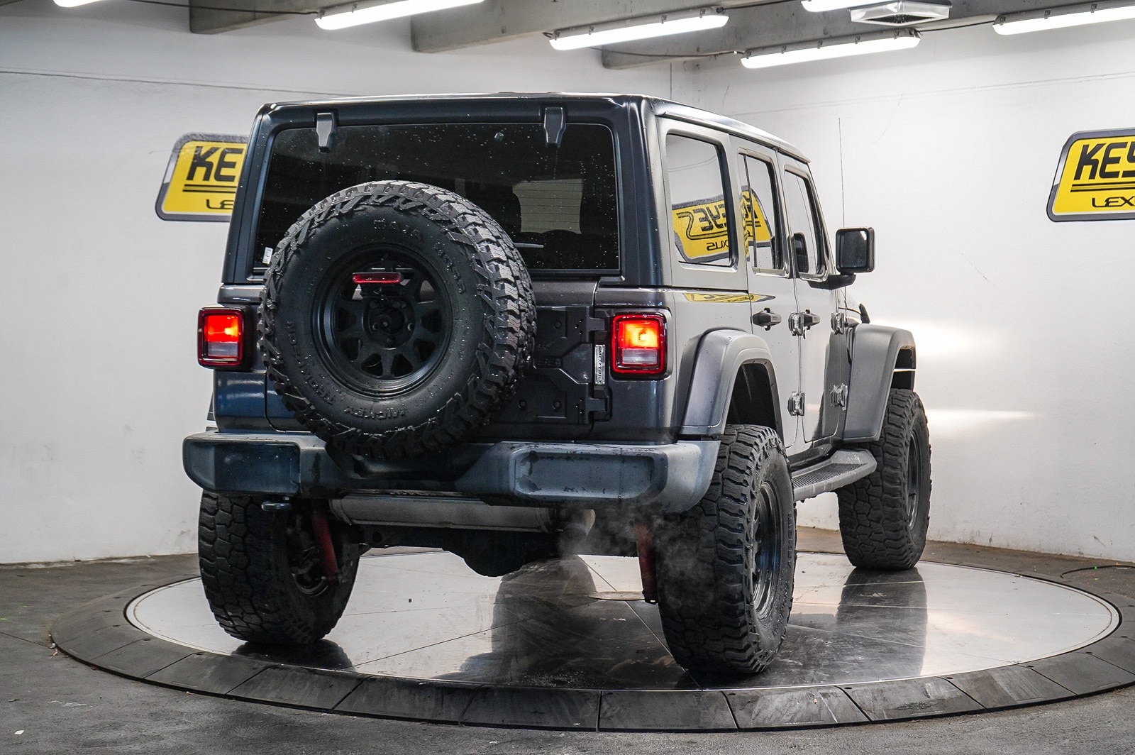 Thumbnail: 2019 Jeep Wrangler - 4