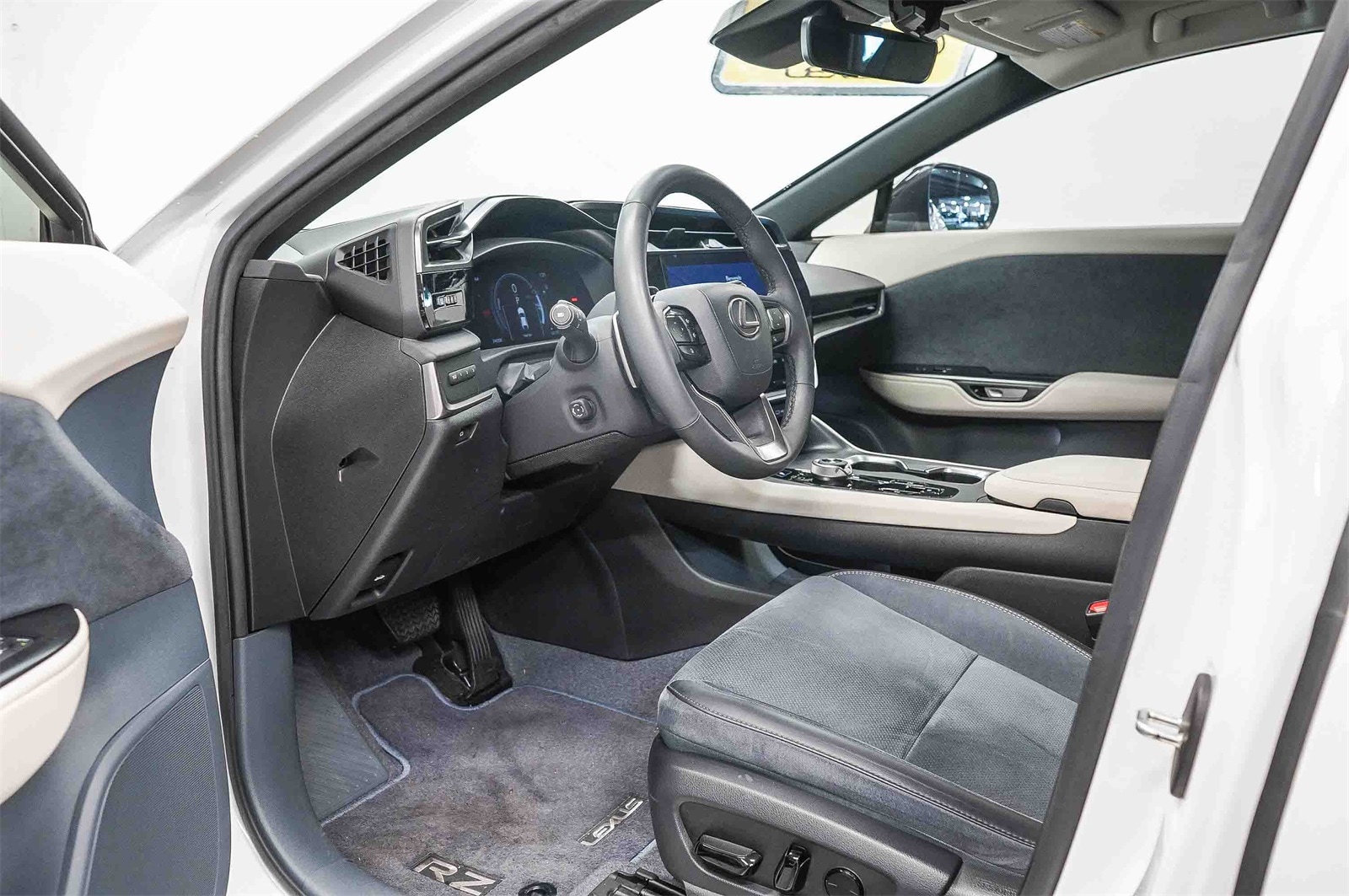 Thumbnail: 2023 Lexus RZ - 17