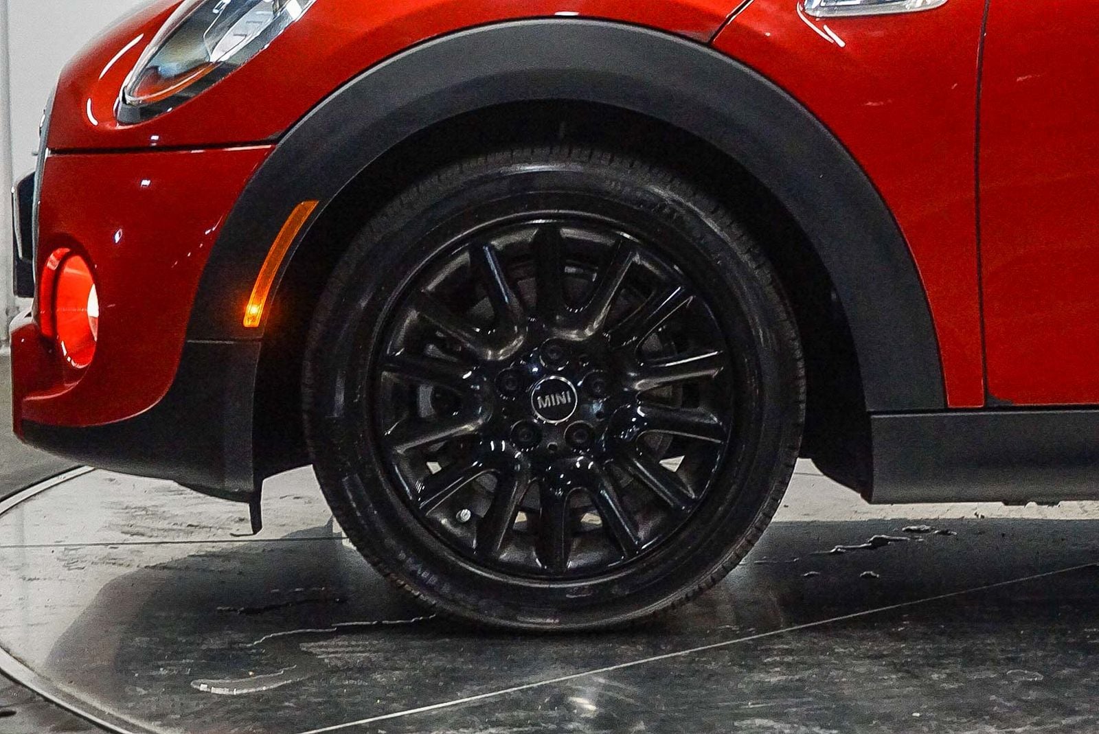 Thumbnail: 2016 MINI Cooper Hardtop - 9