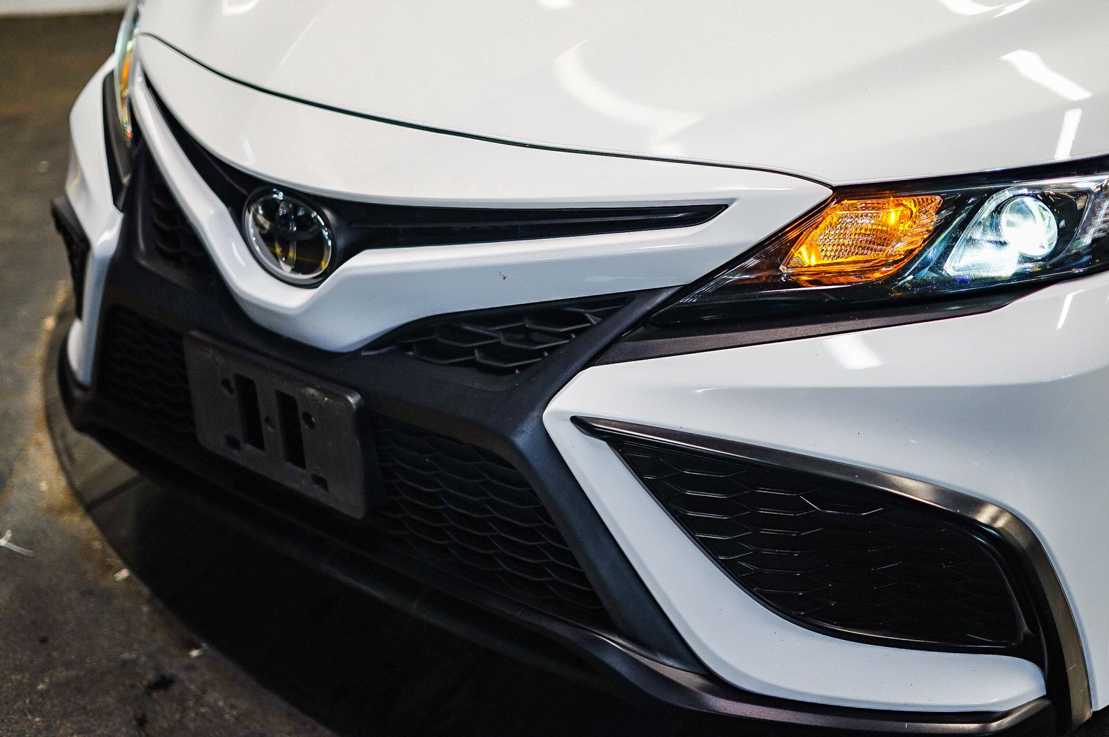 Thumbnail: 2023 Toyota Camry - 8