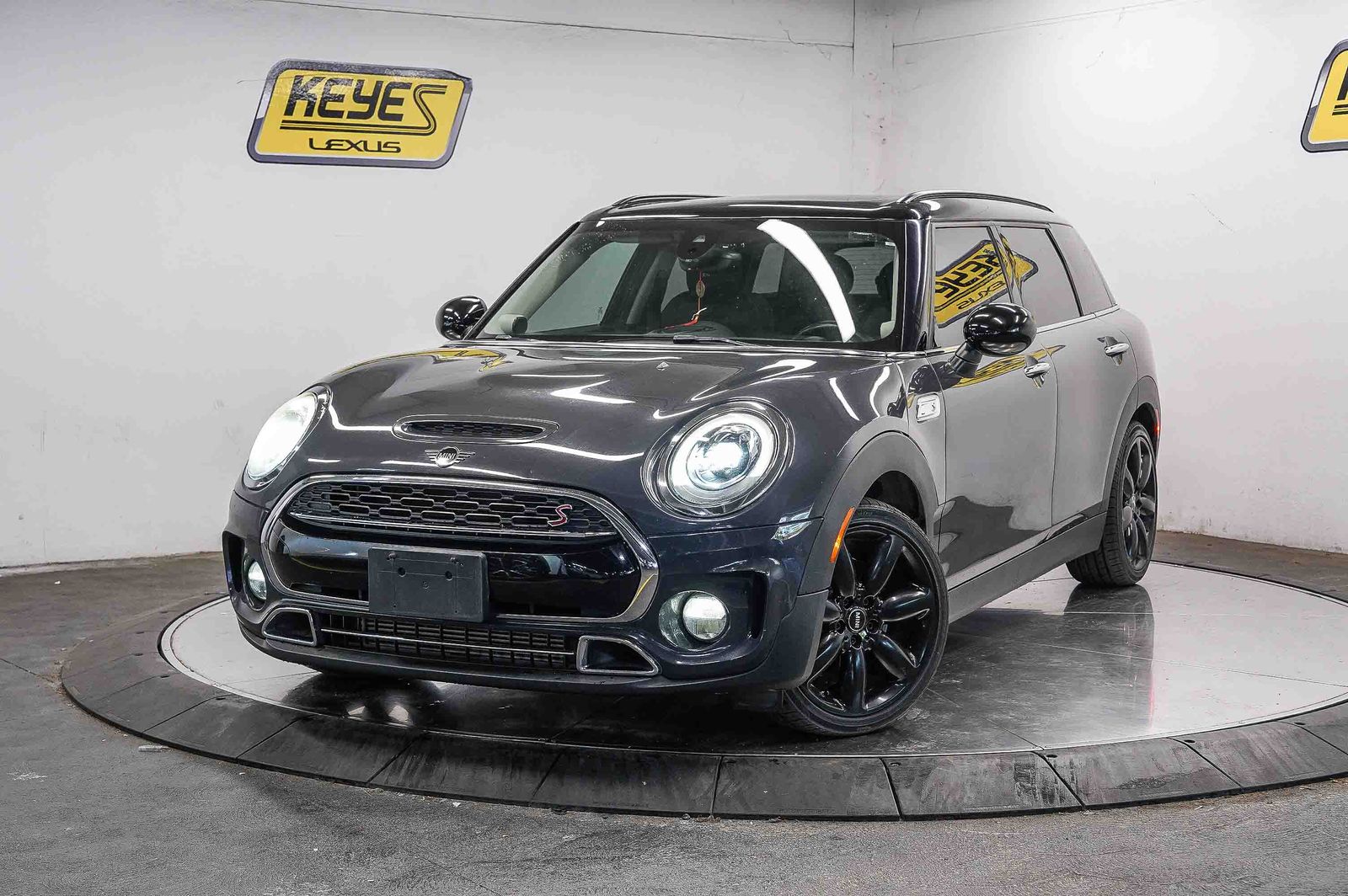 2019 MINI Cooper Clubman S -
                  Van Nuys, CA