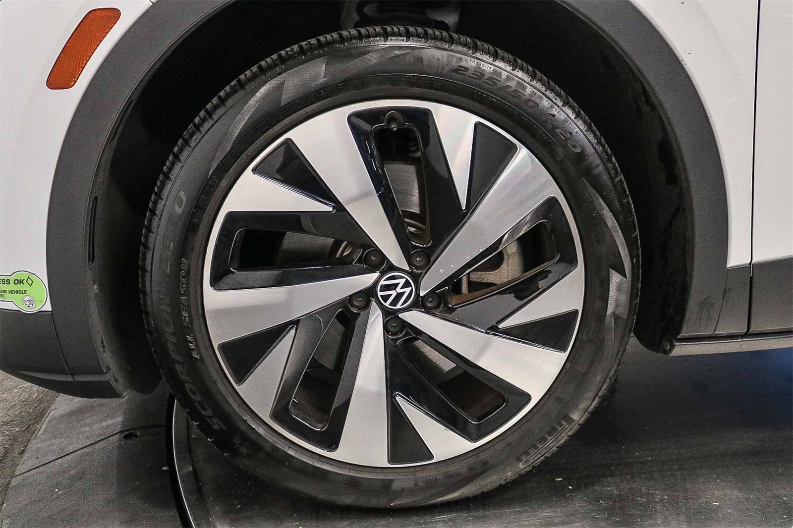 Thumbnail: 2022 Volkswagen ID.4 - 12